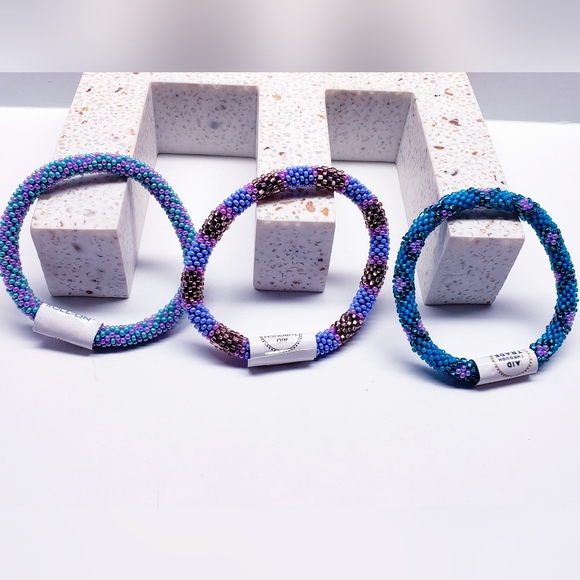 MALDIVES -Original Roll-On® Bracelets, 7" round, made in Nepal #4 (3 pieces) - Picture 5 of 7